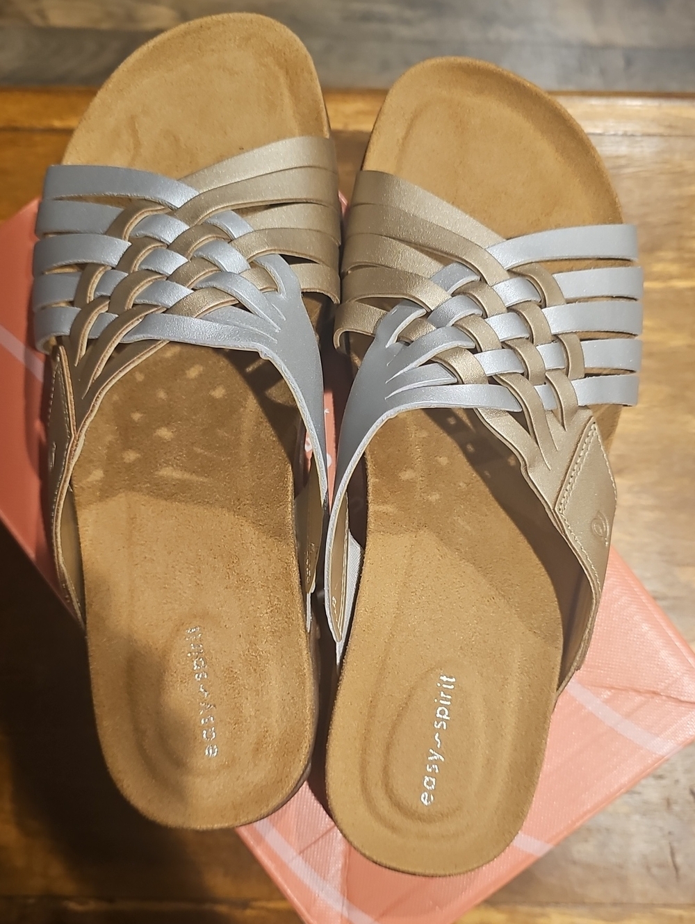 NEW! Easy Spirit Leather Slide Sandals in Gold and Light Gray_ Size 8m